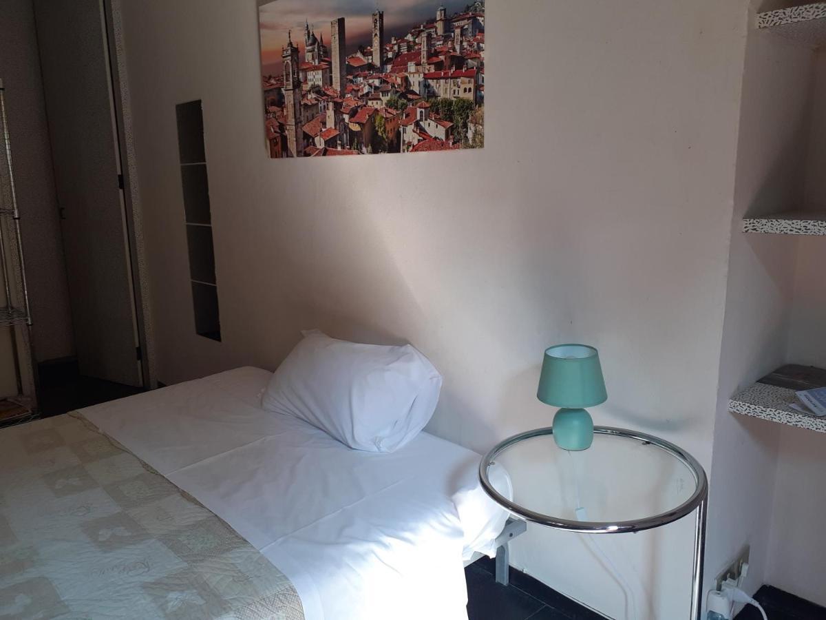 Romeo And Juliet Apartaments Bergamo Buitenkant foto